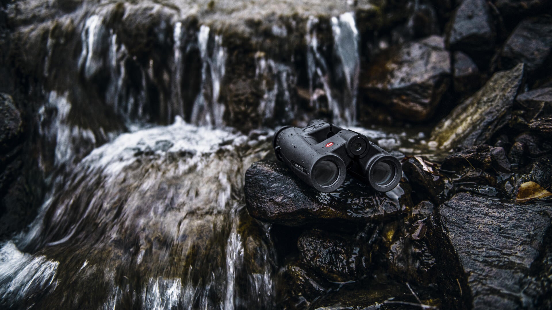 leica-geovid-pro-8x32-rangefinder-binoculars